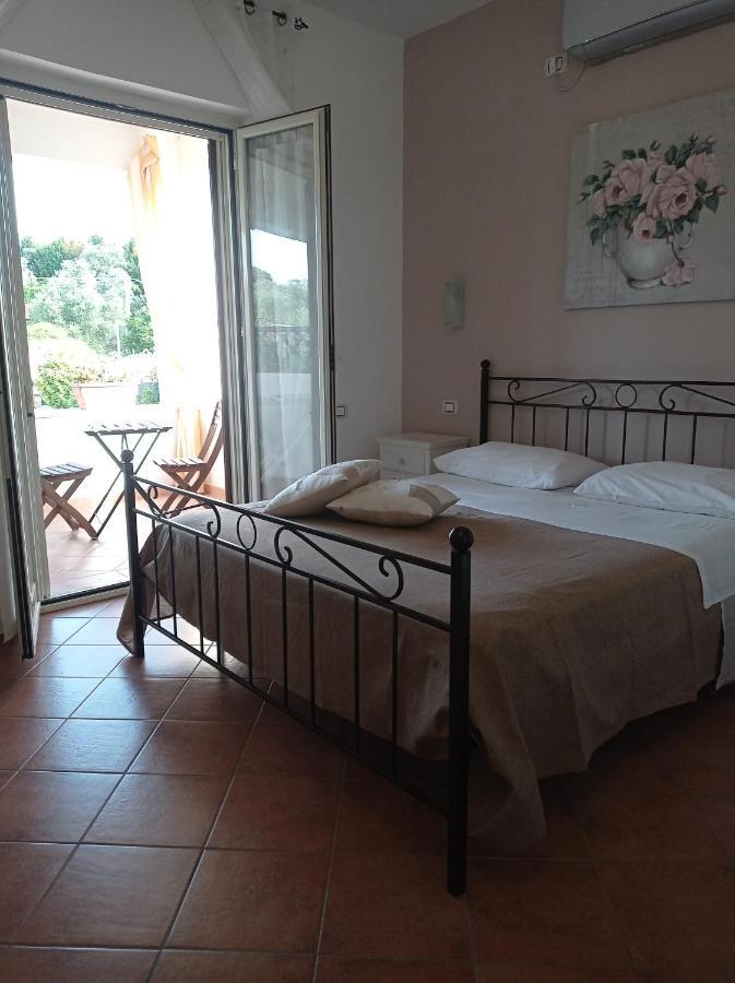 B&B Le Rose Santa Maria di Castellabate Ngoại thất bức ảnh